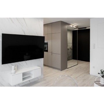 Stylowy apartament z ogródkiem os.Karolinki