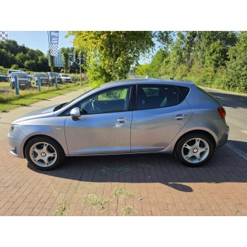 Seat Ibiza  Hatchback 2017,  1.0 benzyna - Na sprzedaż za 29 900 zł - Cielcza - zdjęcie 3