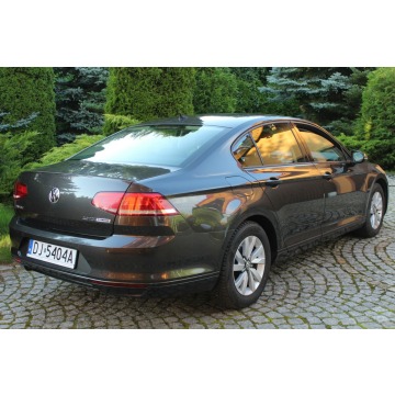Volkswagen Passat  Sedan/Limuzyna 2017,  2.0 diesel - Na sprzedaż za 45 900 zł - Lubań - zdjęcie 5