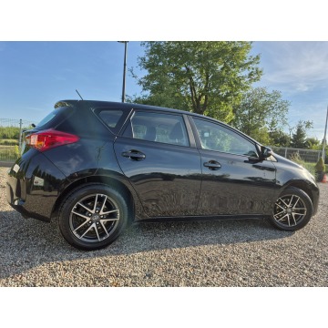 Toyota Auris  Hatchback 2014,  1.3 benzyna - Na sprzedaż za 36 900 zł - Łosino - zdjęcie 12