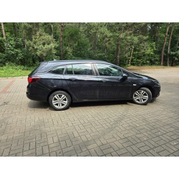 Opel Astra 2016,  1.6 diesel - Na sprzedaż za 26 900 zł - Kadłubówka - zdjęcie 4