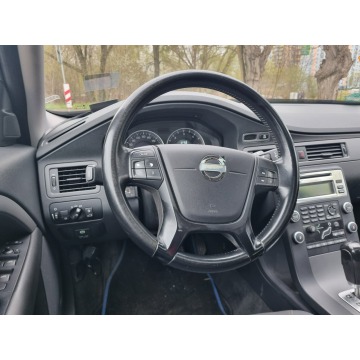 Volvo V70  Kombi 2011,  2.0 diesel, automat - Na sprzedaż za 15 900 zł - Szczecin - zdjęcie 11