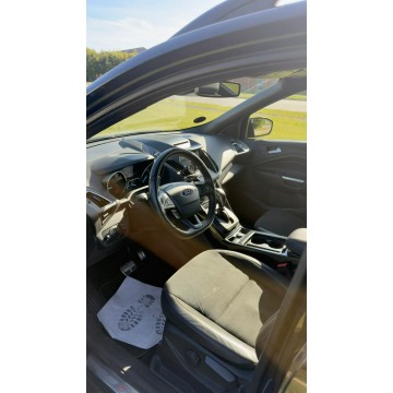 Ford Kuga  SUV 2019,  2.0 diesel, automat - Na sprzedaż za 63 000 zł - Sadlno - zdjęcie 10