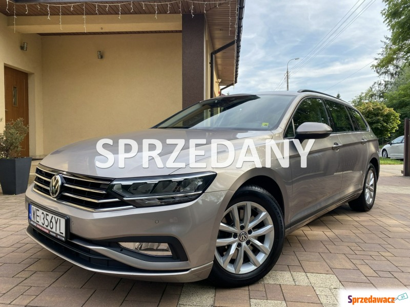 Volkswagen Passat  Kombi 2019,  1.5 benzyna - Na sprzedaż za 66 900 zł - Pruszków