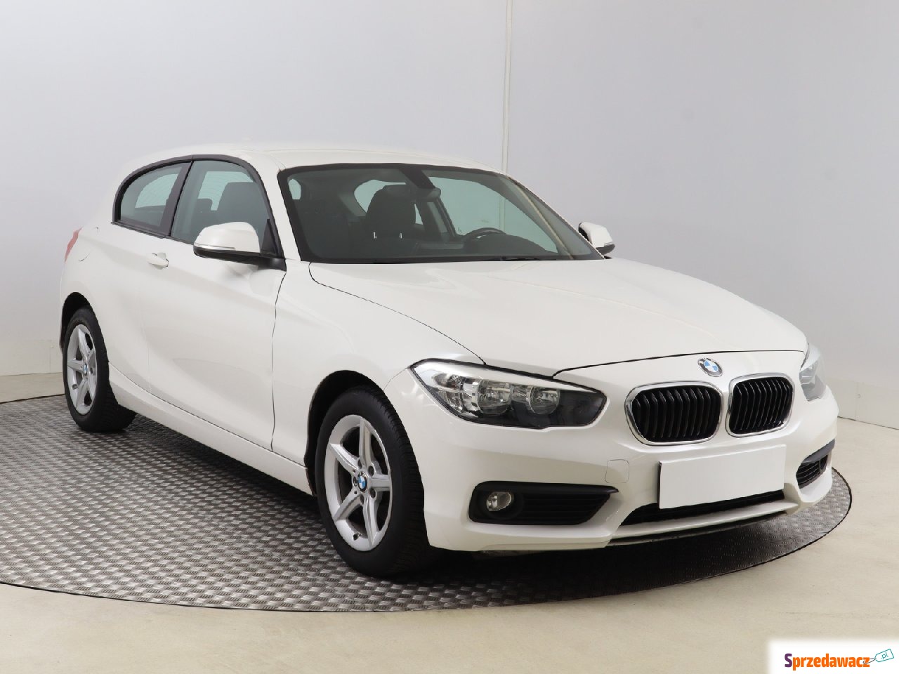 BMW Seria 1 2015