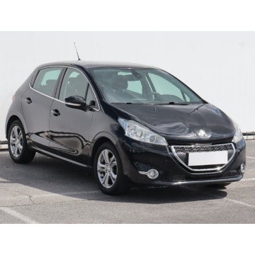 Peugeot 208 1.2 PureTech (82KM), 2014
