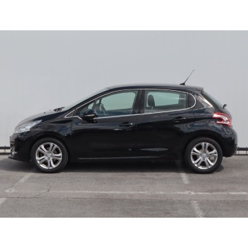 Peugeot 208  Hatchback 2014,  1.2 benzyna - Na sprzedaż za 18 499 zł - Ruda Śląska - zdjęcie 4