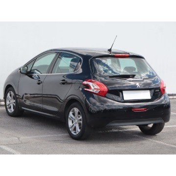 Peugeot 208  Hatchback 2014,  1.2 benzyna - Na sprzedaż za 18 499 zł - Ruda Śląska - zdjęcie 6