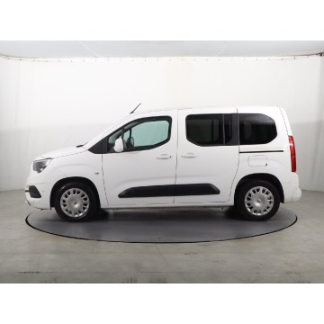 Opel Combo  Pick-up 2019,  1.2 benzyna - Na sprzedaż za 68 999 zł - Katowice - zdjęcie 4