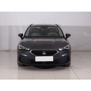 Seat Leon  Kombi 2021,  1.5 benzyna, automat - Na sprzedaż za 69 999 zł - Kielce - zdjęcie 2