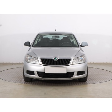 Skoda Octavia  Hatchback 2011,  1.6 diesel - Na sprzedaż za 10 999 zł - Grudziądz - zdjęcie 2