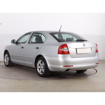 Skoda Octavia  Hatchback 2011,  1.6 diesel - Na sprzedaż za 10 999 zł - Grudziądz - zdjęcie 5