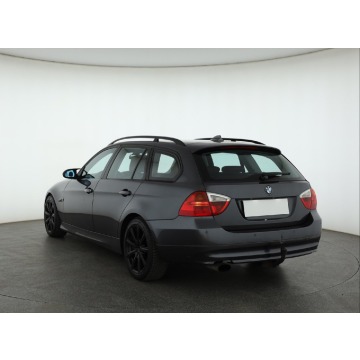 BMW Seria 3  Kombi 2008,  2.0 diesel - Na sprzedaż za 11 999 zł - Piaseczno - zdjęcie 5