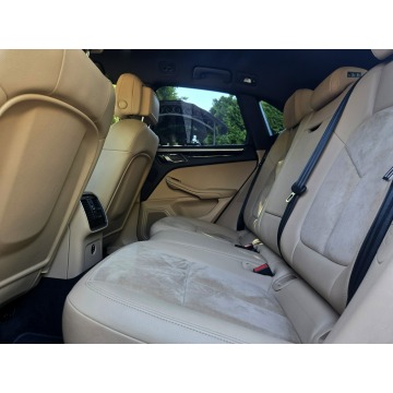 Porsche Macan  SUV 2019,  3.0 benzyna, automat - Na sprzedaż za 179 900 zł - Tychy - zdjęcie 11