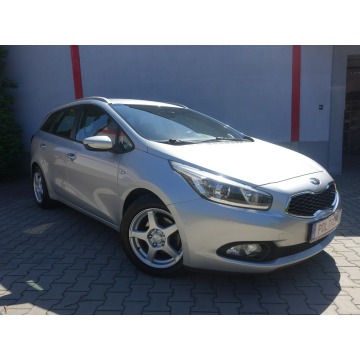 Kia Ceed  Kombi 2013,  1.4 benzyna - Na sprzedaż za 24 900 zł - Częstochowa - zdjęcie 2