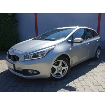 Kia Ceed  Kombi 2013,  1.4 benzyna - Na sprzedaż za 24 900 zł - Częstochowa - zdjęcie 3