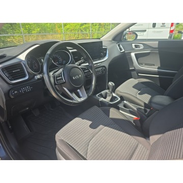 Kia Ceed  Kombi 2023,  1.5 benzyna - Na sprzedaż za 69 800 zł - Warszawa - zdjęcie 9
