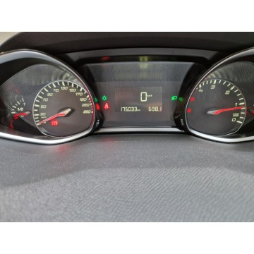 Peugeot 308  Kombi 2016,  1.6 diesel - Na sprzedaż za 27 900 zł - Mysłowice - zdjęcie 12