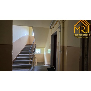 Mieszkanie jednopokojowe Tarnów,   20 m2, trzecie piętro - Sprzedam - zdjęcie 2