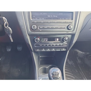 Skoda Rapid  Hatchback 2013,  1.2 benzyna - Na sprzedaż za 22 900 zł - Twardów - zdjęcie 11