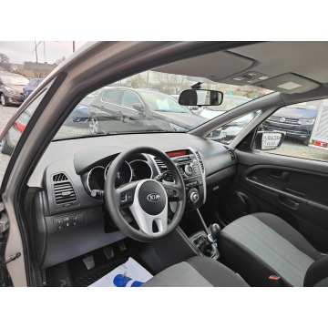 Kia Venga 2013,  1.4 diesel - Na sprzedaż za 19 900 zł - Twardów - zdjęcie 8
