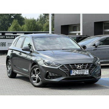 Hyundai i30  Hatchback 2023,  1.0 benzyna - Na sprzedaż za 58 900 zł - Tychy - zdjęcie 2