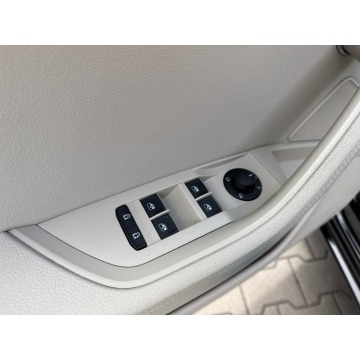 Skoda Superb  Kombi 2022,  2.0 diesel, automat - Na sprzedaż za 113 000 zł - Jawczyce - zdjęcie 12