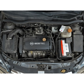 Opel Astra  Hatchback 2010,  1.6 benzyna - Na sprzedaż za 10 900 zł - Tychy - zdjęcie 10