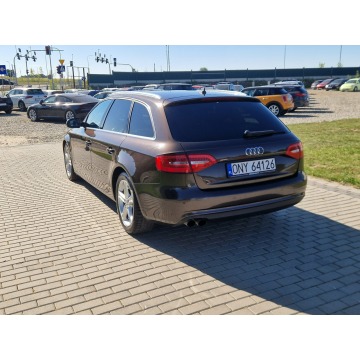 Audi A4  Kombi 2012,  2.0 diesel, automat - Na sprzedaż za 33 500 zł - Strobice - zdjęcie 4