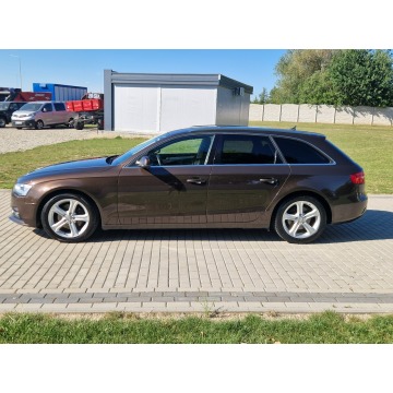 Audi A4  Kombi 2012,  2.0 diesel, automat - Na sprzedaż za 33 500 zł - Strobice - zdjęcie 3