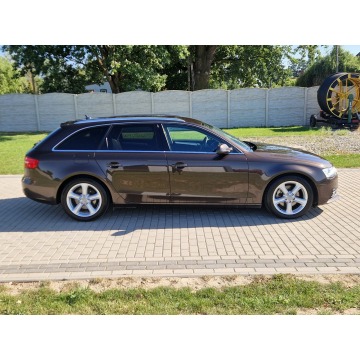 Audi A4  Kombi 2012,  2.0 diesel, automat - Na sprzedaż za 33 500 zł - Strobice - zdjęcie 10