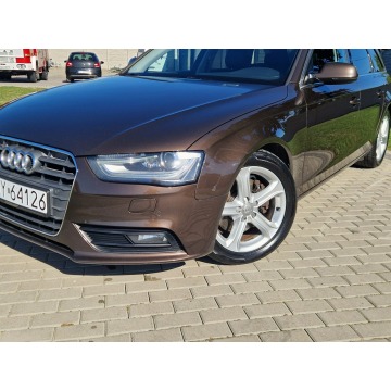 Audi A4  Kombi 2012,  2.0 diesel, automat - Na sprzedaż za 33 500 zł - Strobice - zdjęcie 12