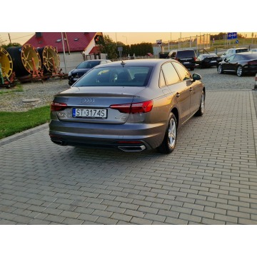 Audi A4  Sedan/Limuzyna 2020,  2.0 diesel, automat - Na sprzedaż za 75 000 zł - Strobice - zdjęcie 11