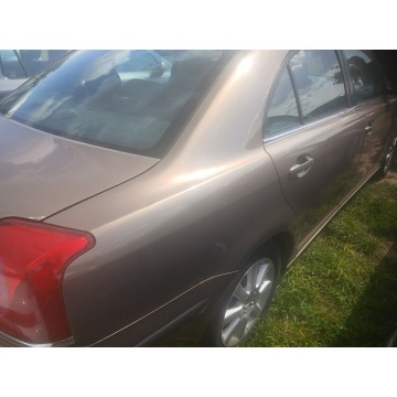 Toyota Avensis  Hatchback 2004,  2.0 benzyna - Na sprzedaż za 3 900,00 zł - Zągoty - zdjęcie 6