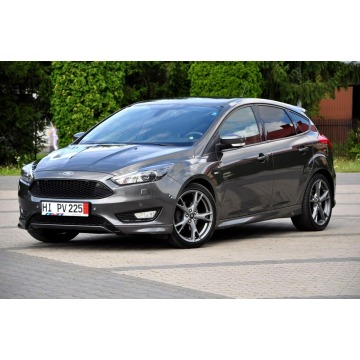 Ford Focus  Hatchback 2018,  1.0 benzyna - Na sprzedaż za 41 900 zł - Ostrów Mazowiecka - zdjęcie 3