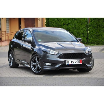 Ford Focus  Hatchback 2018,  1.0 benzyna - Na sprzedaż za 41 900 zł - Ostrów Mazowiecka - zdjęcie 8