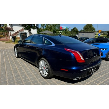 Jaguar XJ  Sedan/Limuzyna 2015,  3.0 benzyna, automat - Na sprzedaż za 79 900 zł - Gdynia - zdjęcie 6