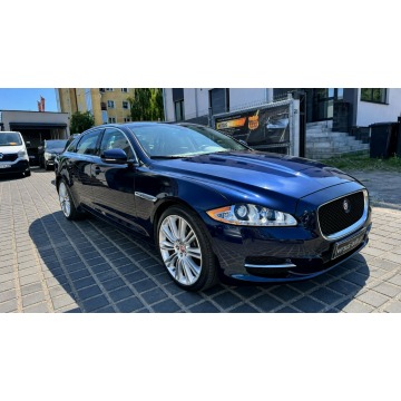 Jaguar XJ  Sedan/Limuzyna 2015,  3.0 benzyna, automat - Na sprzedaż za 79 900 zł - Gdynia - zdjęcie 3