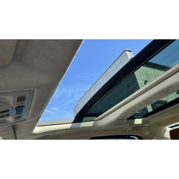 Jaguar XJ  Sedan/Limuzyna 2015,  3.0 benzyna, automat - Na sprzedaż za 79 900 zł - Gdynia - zdjęcie 11