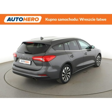 Ford Focus  Kombi 2019,  2.0 diesel, automat - Na sprzedaż za 50 900 zł - Warszawa - zdjęcie 7