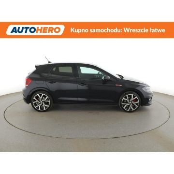 Volkswagen Polo  Hatchback 2020,  2.0 benzyna, automat - Na sprzedaż za 71 900 zł - Warszawa - zdjęcie 9