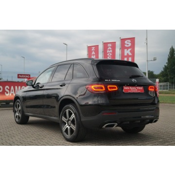 Mercedes - Benz GLC-klasa  SUV 2022,  2.0 hybryda, automat - Na sprzedaż za 134 900 zł - Goczałkowice-Zdrój - zdjęcie 5