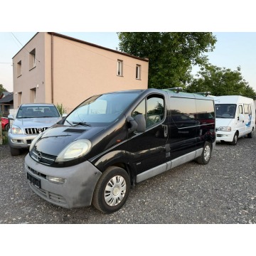 Opel Vivaro 1.9 CDTI Bus lub Camper L2H1