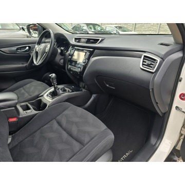 Nissan X-Trail  SUV 2016,  1.6 benzyna - Na sprzedaż za 56 000 zł - Sosnowiec - zdjęcie 10