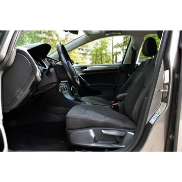 Volkswagen Golf  Kombi 2016,  1.6 diesel, automat - Na sprzedaż za 29 900 zł - Warszawa - zdjęcie 5