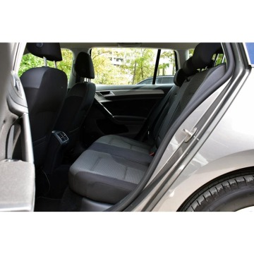 Volkswagen Golf  Kombi 2016,  1.6 diesel, automat - Na sprzedaż za 29 900 zł - Warszawa - zdjęcie 6