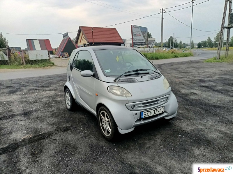 Smart Fortwo  Hatchback 2001,  0.6 benzyna, automat - Na sprzedaż za 2 950,00 zł - Tarnów