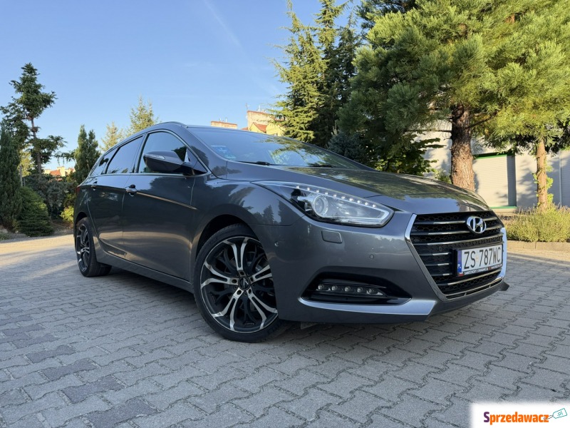 Hyundai i40  Kombi 2016,  1.7 diesel, automat - Na sprzedaż za 41 000 zł - Szczecin