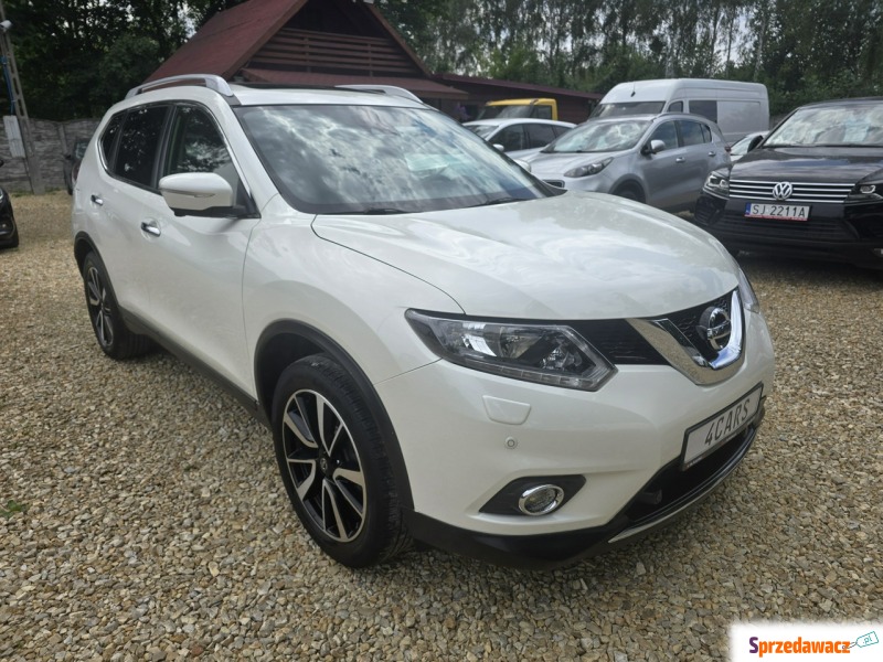 Nissan X-Trail  SUV 2016,  1.6 benzyna - Na sprzedaż za 56 000 zł - Sosnowiec