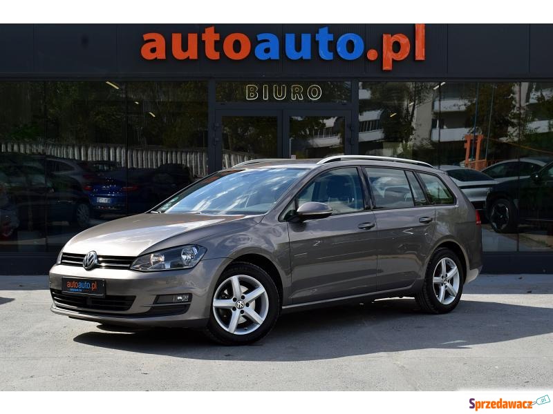 Volkswagen Golf  Kombi 2016,  1.6 diesel, automat - Na sprzedaż za 29 900 zł - Warszawa